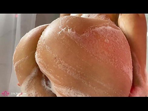 ❤️ UBrunette uphulula amaphambili ePussy ngeVibrator ukuya kwi-Intense Orgasm kwiShower Amanyala asekhaya kuthi ️❤